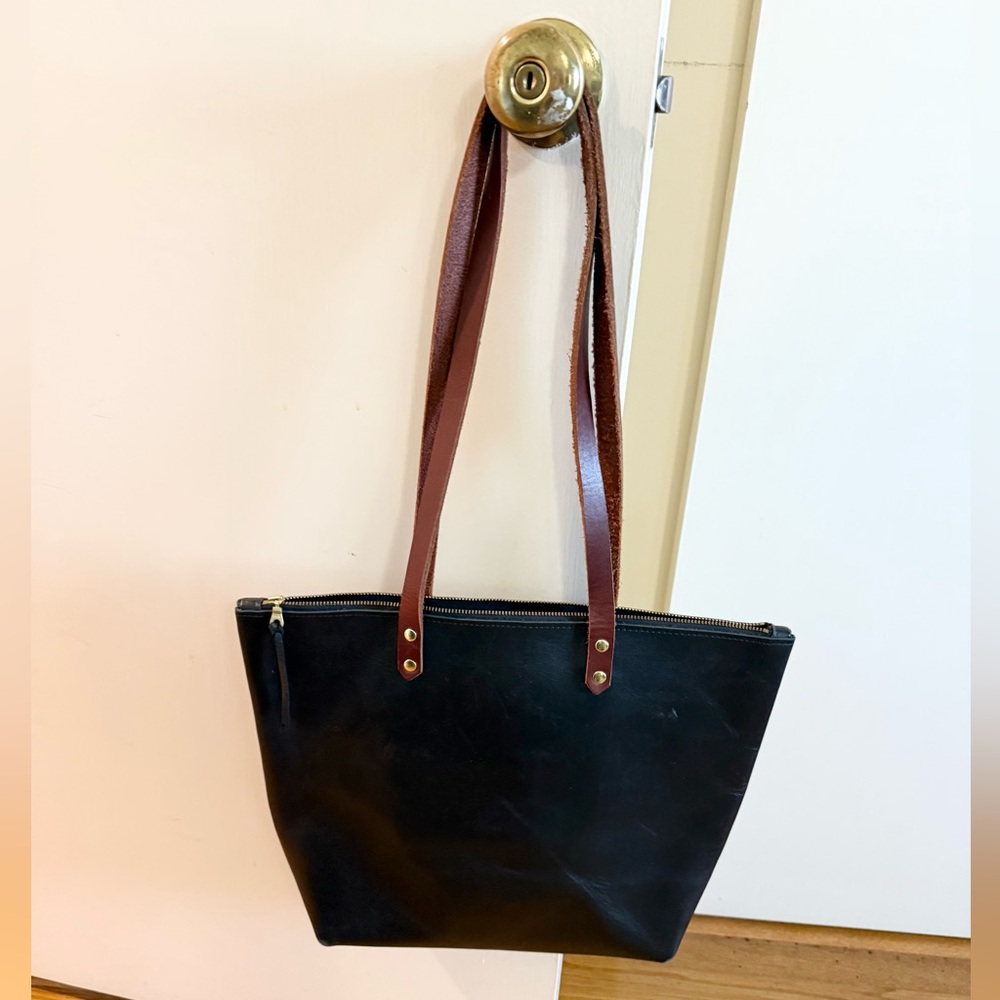Neva Opet Nikki Zip Tote in Black and Cognac - Picture 6 of 10
